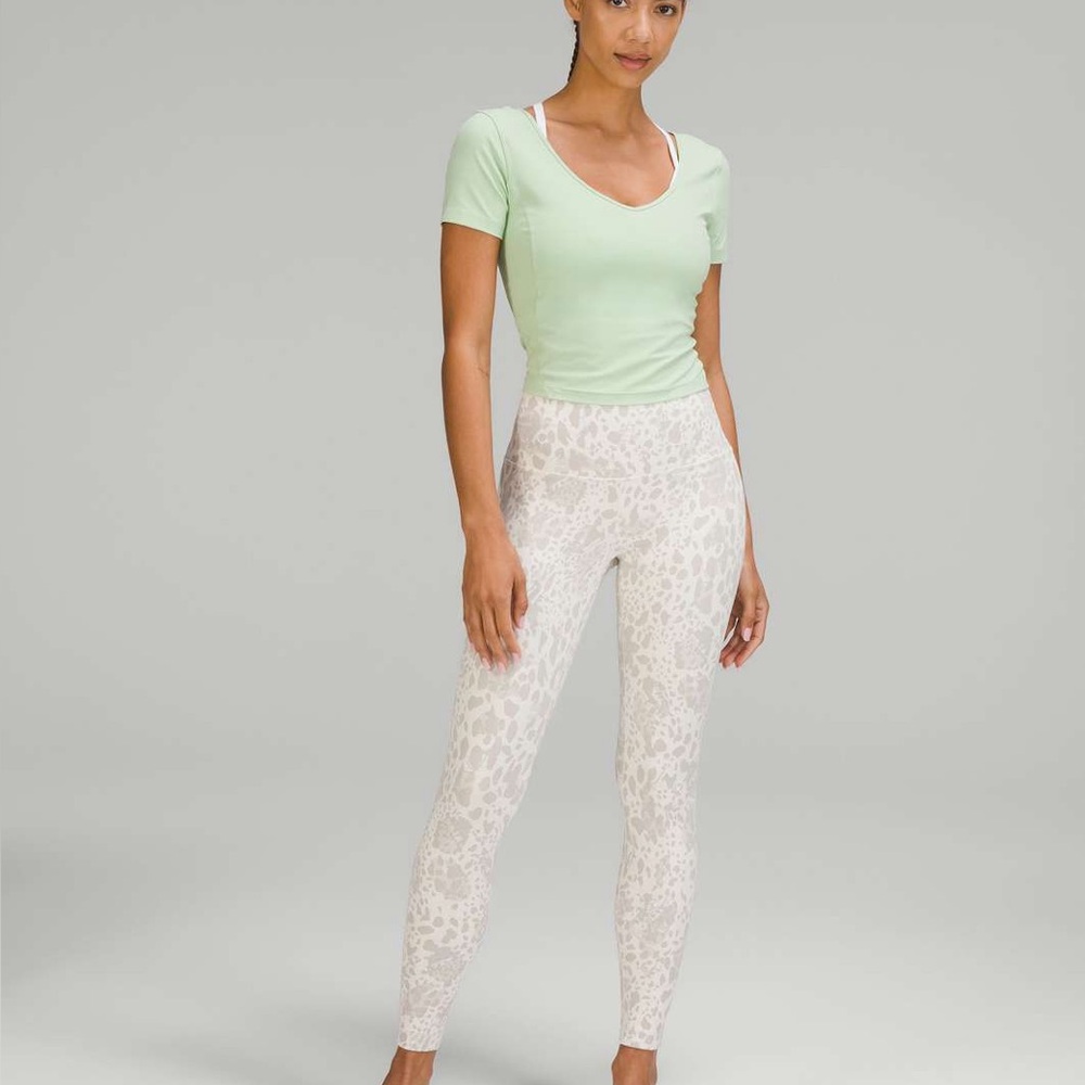 Lululemon Align HR Pant 25” NWT Snow Leopard